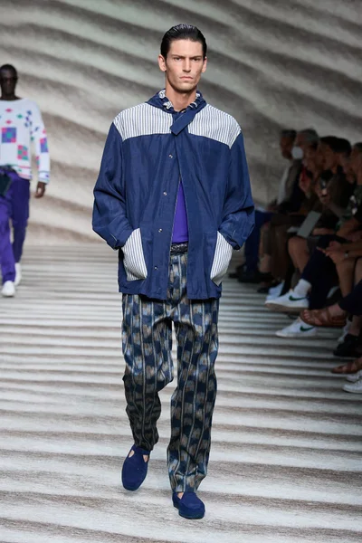 Look 36